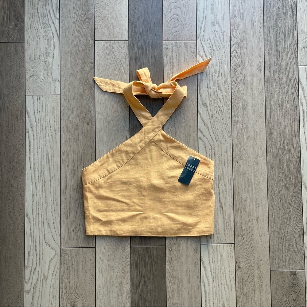 Abercrombie & Fitch New Peach Smocked Top size M